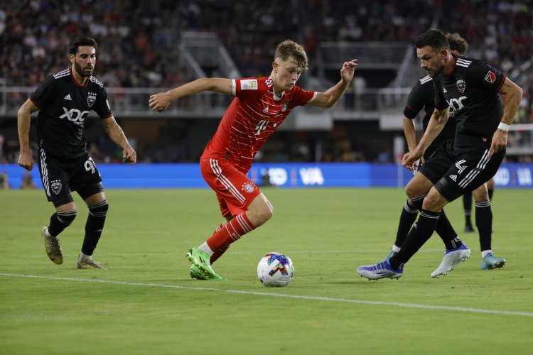 开云体育官方下载-记者：万纳尔1500万欧+奖金转会埃因霍温达协议，拜仁有回购条款