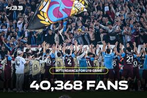 开云体育中国官方网站-震撼！40368名球迷现场观战，特拉布宗U19淘汰国米进青年欧冠4强