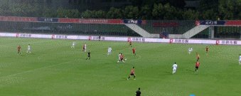 开云体育官方下载-中甲首轮再现巨大争议 贵州4个进球3个被吹