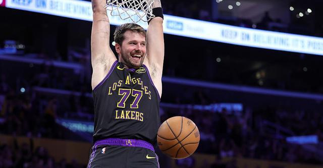 开云体育-东契奇谈最后的扣篮：我的头差点碰筐 我觉得我碰到了